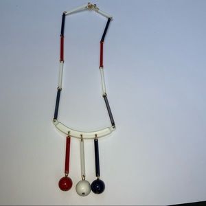 Vintage 1970s RED WHITE & BLUE Acrylic NECKLACE